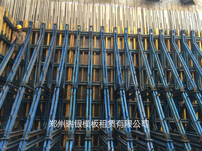 单侧模板支撑架